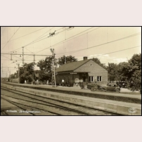 Frillesås station troligen på 1950-talet. Foto: Okänd. 