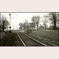 Önnerup station söderut. Bilden är från 1950-talet. Bild från Sveriges Järnvägsmuseum. Foto: SJ. 