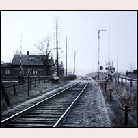 794 Snogeröd så som den och omgivningen såg ut mot slutet av 1950-talet. Fotoriktning österut. Foto: Okänd vid SJ signalsektion. 