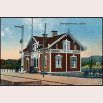 Lödöse station på 1910-talet. Okänt kolorerat vykort på bild från Järnvägsmuseet. Foto: A.B. Ohrlander. 