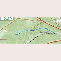 Spåret till Våghalsens grusgrop är här inlagt på ett utsnitt ur Länskartor. Den blå linjen visar den sannolika sträckningen. Västligaste delen är mer osäker än den östra, som får anses verifierad.