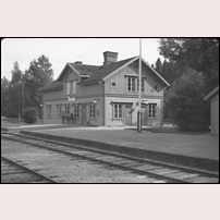 Långbacka station 1944. Bild från Sveriges Järnvägsmuseum. Foto: Okänd. 