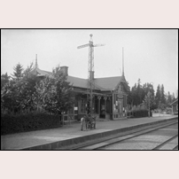 Förlösa station i sitt ursprungliga utförande före ombyggnaden 1922. Foto: K.A. Holmér. 