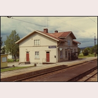 Torpshammar station 1970-1971. Bild från Sveriges Järnvägsmuseum. Foto: Okänd. 