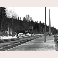 198 Hällnäs 1941. Bilden är ett delförstoring och därför oskarp, men det är den enda bild som står till buds. Den kommer från Sveriges Järnvägsmuseum. Foto: Okänd. 