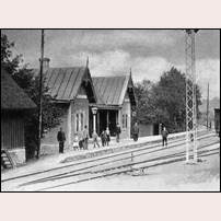 Arkelstorp station okänt år, gamla stationshuset som revs 1956.  Foto: Okänd. 