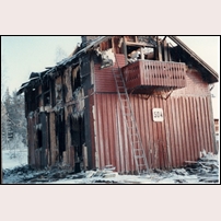 504 Håkansta brandskadades den 6 januari 1984 och revs därefter. Foto: Stefan Bengtsson. 