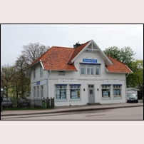 Färjestaden station Thursday, 7 May 2009. Nu finns fastighetsförmedling och tandvårdsklinik i huset. Foto: Bengt Gustavsson. 