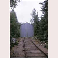 Saleboda station den 13 juli 1973. På spåret till grusgropen fanns ett lokhus för förvaring av beredskapsånglok. Foto: Bengt Gustavsson. 