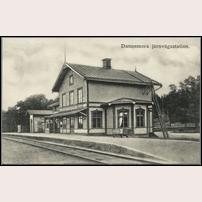 Dannemora station på 1910-talet. Bild från Sveriges Järnvägsmuseum. Foto: Okänd. 