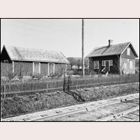 496 Lagklarebäck innan stugnumret ändrades till 533 vilket skedde omkring 1917. Bild från Sveriges Järnvägsmuseum. Foto: Okänd. 