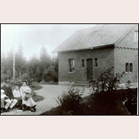 262 Entjärn okänt år, senast 1908. Bild från Bygdeband - Skinnskattebergs hembygdsförening. Foto: Okänd. 