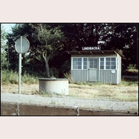 Lindbacka hållplats i juli 1983.  Foto: Sven Olof Muhr. 