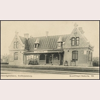 Gullbrandstorp station omkring 1900. Bild från Järnvägsmuseet. Foto: Okänd. 