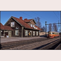 Koler station den 8 maj 1975. Foto: Per Niklasson. 