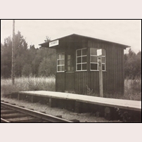Ekenberg hållplats okänt år. Bilden är hämtad från en fotoutställning i Skärkinds församlingshem 2019. Foto: Okänd. 