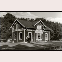 Göta station på 1940-talet. Okänt vykort från Järnvägsmuseet. Foto: Okänd. 