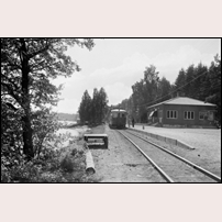 Mjörn hållplats 1947. Bild från Järnvägsmuseet. Foto: Okänd. 