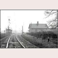 347 Oscarsfrid omkring 1957. Bilden tagen mot söder. Bild från Järnvägsmuseet. Foto: Okänd. 