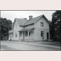 Hudiksvall Östra station på 1940-talet. Bild från Järnvägsmuseet. Foto: Okänd. 
