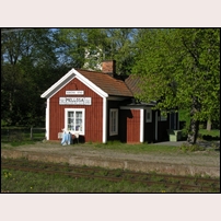 Mellösa station den 13 maj 2004. Bokens stad bedrev sin verksamhet här till 2015. Foto: Peter Berggren. 