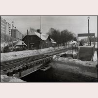Karlberg station Saturday, 27 January 1917. "Karlberg efter ombyggnaden" enligt anteckning på bildoriginalet. Bild från Järnvägsmuseet. Foto: Axel Swinhufvud. 