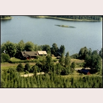 396 Morjansfors 1982. Bilden tillhör Arkiv Digital (www.arkivdigital.se) och är en skanning av en provkopia (råkopia).  Arkiv Digital har flera miljoner liknande bebyggelsebilder från hela Sverige. Foto: Okänd. 