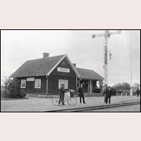 Örslösa station omkring 1915. Foto: Okänd. 