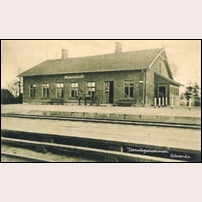 Gärsnäs station. Bilden tagen före om- och tillbyggnad på 1920-talet. Foto: Okänd. 