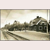 Eneryda station 1953. Vykort från Lindhs Pappershandel, Älmhult. Foto: Okänd. 
