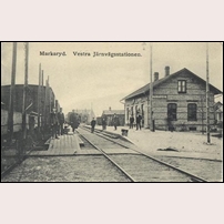 Markaryd Västra station, dvs den som tillhörde Skåne - Smålands järnväg. Bilden är tagen mot söder.  Foto: Okänd. 