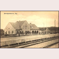 Åby nya station. Bilden är tagen då stationen var helt ny, kanske redan samma år den togs i bruk, dvs 1915. Foto: Okänd. 