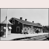 Mörrum station omkring 1950. Bild från Sveriges Järnvägsmuseum. Foto: Okänd. 