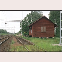 Eneryda station den 7 juni 2009. Godsmagasinet som revs under 2011. Foto: Olle Alm. 