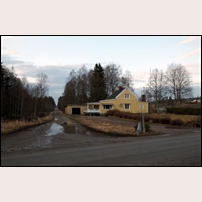 533 Silbodal den 23 april 2012. Till höger skymtar byn Långelanda, som borde ha fått ge hållplatsen sitt namn. Foto: Roy Mårtensson. 