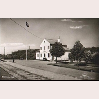Åled station, med det 1920 uppförda stationshuset. Foto: Okänd. 