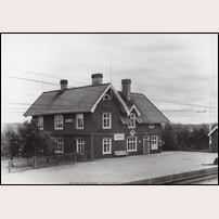 Fjällåsen station på 1930-talet. Bild från Sveriges Järnvägsmuseum. Foto: Okänd. 