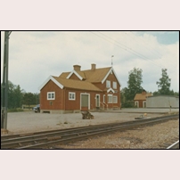 Träskholm station den 13 juli 1971. Bild från Sveriges Järnvägsmuseum. Foto: Okänd. 