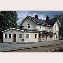 Nykvarn station den 30 maj 1975. Foto: Per Niklasson. 