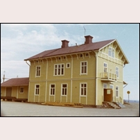 Trehörningsjö station den 10 juni 1970. Bild från Sveriges Järnvägsmuseum. Foto: Okänd. 