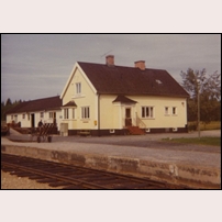 Tågsjöberg station omkring 1970. Bild från Sveriges Järnvägsmuseum. Foto: Okänd. 