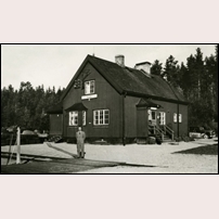 Röån station okänt år, kanske 1940-talet. Bild från Sveriges Järnvägsmuseum. Foto: Okänd. 