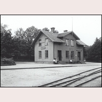 Ekedalen station 1910. Bild från Sveriges Järnvägsmuseum. Foto: Okänd. 