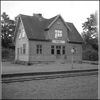 Kråksmåla station på 1950-talet. Bild från Sveriges Järnvägsmuseum. Foto: O. Sjöholm. 