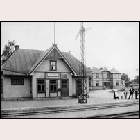 Alsterbro station omkring 1910. Bild från Järnvägsmuseet. Foto: Okänd. 