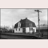 Hökerum station 1918. Bild från Sveriges Järnvägsmuseum. Foto: Okänd. 