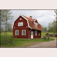Rydnäs stationshus den 14 maj 2014 på den plats det funnits sedan år 2000. Ett fint hus i ett vackert landskap. Foto: Hans Källgren. 