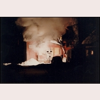 504 Håkansta vid branden Friday, 6 January 1984. Foto: Stefan Bengtsson. 
