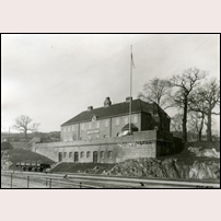 Liljeholmen station omkring 1911. Bild från Sveriges Järnvägsmuseum. Foto: Okänd. 