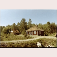Källviken hållplats 1971-1972. Bild från Sveriges Järnvägsmuseum. Foto: Okänd. 